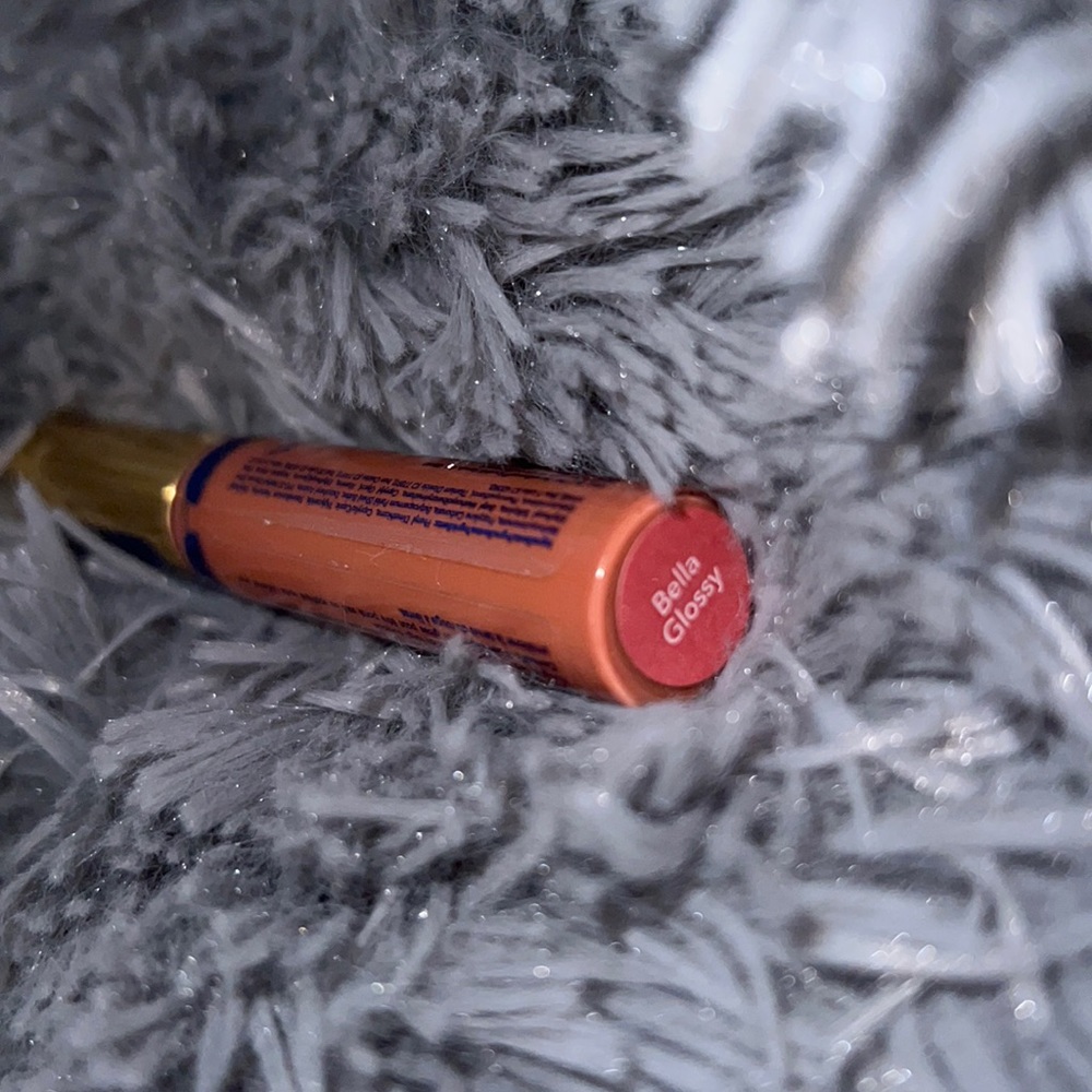 Bella Glossy Gloss